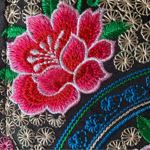 🎈Vintage 💯 Embroidery Wallet - Picture 3 of 10